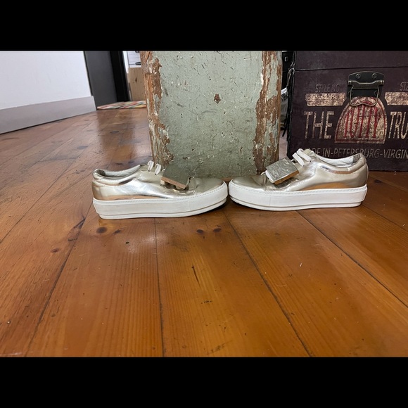 Acne Studios Gold “Face” Sneaker. Sz EU37 - Picture 3 of 8